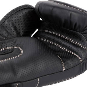Guantes de boxeo de cuero vintage profesionales acolchados personalizados para deportes al aire libre y lucha estilo liso - Product Image 5