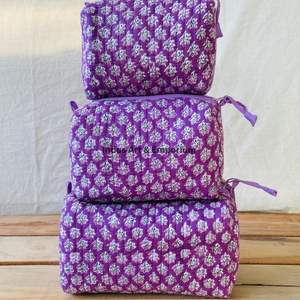 Pochette de voyage matelassée en voile de coton indien imprimé à la main, motif floral, réutilisable, de qualité supérieure, pour cosmétiques et articles de toilette, vente en gros - Product Image 5