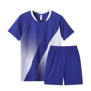 Uniforme de fútbol hecho en Pakistán con precios al por mayor en 100%, uniformes de fútbol cortados y cosidos perfectamente de alta calidad 2024 - Product Image 3