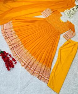 ชุดนอนผ้าไหมนุ่มปักลายแบบหรูหราเสื้อผ้าพื้นเมืองสำหรับงานปาร์ตี้ Dupatta - Product Image 6