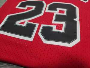 Camisetas de baloncesto personalizadas vibrantes | Agregar Nombres y Números de marca de equipo | Duradero y cómodo para jugar - Product Image 5