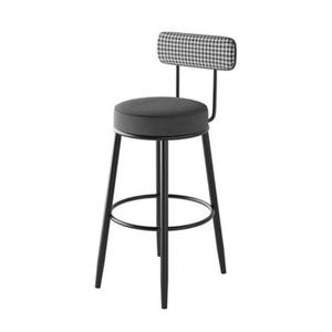 Taburete de barra de hierro artesanal con detalles únicos diseñado para hogares que combinan estética moderna y vintage - Product Image 3