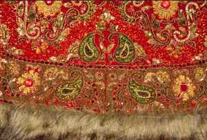 เสื้อแจ็คเก็ตสไตล์วินเทจ ขนเฟอร์สวยงาม สำหรับผู้หญิง ใส่ในฤดูหนาว ดูดีมีระดับ ตกแต่งด้วยกระดุมทอและผ้าฝ้าย - Product Image 4