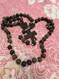 Croix de chapelet en bois massif artisanale, art mural chrétien pour les fêtes de Noël, avec coquille de noix de coco et bois d'acacia, rustique et écologique - Product Image 6