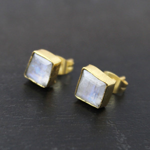 <b>Handmade</b> natural Raw Moonstone Gemstone Gold Plated Stud <b>Earrings</b> Wholesale For India - Product Image 3