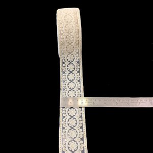 Bordure décorative en dentelle brodée de qualité supérieure, fil blanc doré, pour vêtements, saris, artisanat, vêtements de mariage - Product Image 2