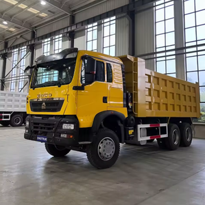 Camion benne d'occasion authentique Ho.wo 8X4 robuste avec grue, norme Euro 3, caméra de recul, conduite à gauche, capacité de charge 50T - Product Image 1