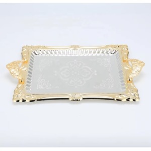 Plateau de service en métal doré avec miroir Plateau décoratif élégant pour thé, collations, café, idéal pour la cuisine, la salle à manger et les cadeaux. - Product Image 2