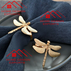 Anneaux de serviette dorés en métal de conception de fleur en or brillant fini en gros accessoires de décoration d'hôtel - Product Image 3