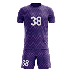 Tenue de football personnalisée par sublimation, ensemble maillot et short noir Labyrinth 100% polyester à séchage rapide, vente en gros - Product Image 2