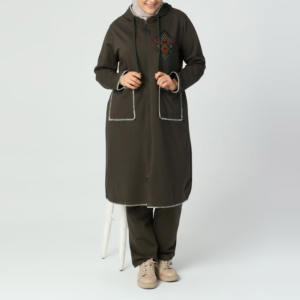 Nouvel ensemble de survêtement sportif musulman grande taille imprimé de haute qualité 2026, couvrant intégralement, avec sweat à capuche et col rond pour femme musulmane active - Product Image 3