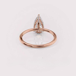 แหวนเพชรทรงลูกแพร์ Avina Jewels AR61 เพชรเลี้ยงในห้องปฏิบัติการ รับรองโดย IGI ตัวเรือนชุบโรเดียม ทองคำ 14KT สีเหลือง/ขาว/โรสโกลด์ สำหรับผู้หญิง - Product Image 2