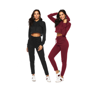 Joggers recortados logotipo personalizado Crop Top capucha sudaderas pantalones de chándal en blanco pesado sudaderas con capucha conjuntos mujer ropa mujer otoño trajes 2025 - Product Image 3