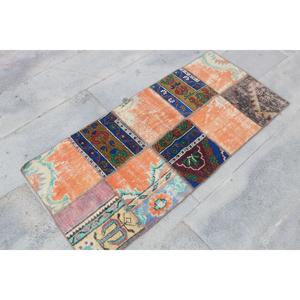 Petit tapis turc 2x4,5 pieds, tapis oriental en laine orange vintage - Product Image 3