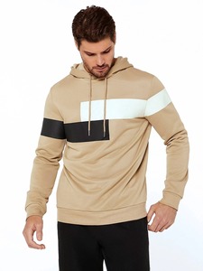 Sudadera con Capucha de Diseño Moderno, Corte Regular, Bolsillo Tipo Canguro, Felpa Ecológica, Color Blanco - Product Image 2