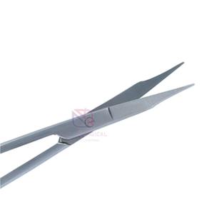 Tijeras Quirúrgicas Profesionales de Acero Inoxidable de Alta Calidad |   Herramientas de Corte de Precisión para Uso Médico |   Reutilizable y de Larga Duración - Product Image 6