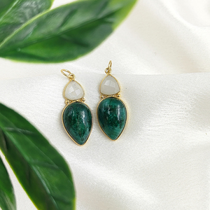 Pendentif Turquoise 8mm Trillion Forme 18x12mm Émeraude Or Vermeil Plaqué Rhodium Argent Sterling Lunette Pierre de Naissance Charms - Product Image 5