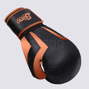Profesional personalizado 12oz guantes de boxeo para adultos de alta calidad hecho en fábrica estilo Sparring PU cuero impreso artes marciales - Product Image 3