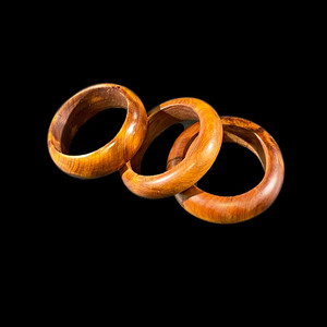 Porte-serviettes de qualité supérieure Vaisselle Porte-ronds de serviette en bois personnalisés pour mariage Design unique en bois - Product Image 6