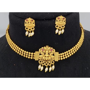 Luxury Design Iron Casting Choker Set with <b>Antique</b> <b>Gold</b> Finish for Women Ethnic Jewelry and Wedding Function Use for Export Sale - Product Image 2