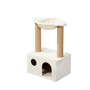 Torre rascadora clásica de madera para gatos con cama acogedora y hamaca, postes rascadores de sisal, casa de juegos estable de felpa para gatos - Product Image 1