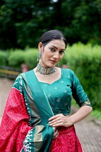 Designer classique beurre soie Lehenga Choli ensemble impression numérique broderie belle indienne pakistanaise femmes Dupatta traditionnel - Product Image 2