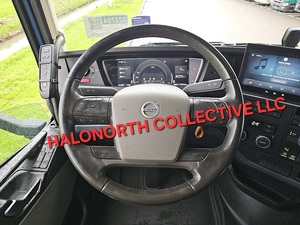 รถบรรทุกหัวลาก Volvo FH 540 6x4 ปี 2021 มือสอง พวงมาลัยซ้าย เครื่องยนต์ดีเซล เกียร์อัตโนมัติ มาตรฐานยูโร 6 สำหรับขนส่งโลจิสติกส์ใหม่ - Product Image 5
