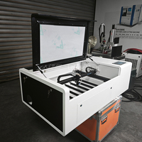 Machine de gravure et de découpe au laser CO2 professionnelle de bureau 80W 100W LM-6040-J CNC pour papier, caoutchouc, contreplaqué, bois, acrylique, artisanat