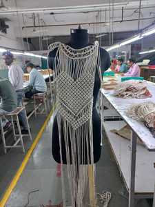 Ropa de mujer y prendas de ganchillo de algodón 100% hechas a medida de hilo de algodón 100% disponible en una amplia gama de colores. - Product Image 3