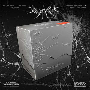 CIERRA LOS OJOS - 3er Mini Álbum: blackout (versión breakout) - Product Image 1