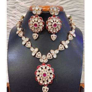 Conjunto de collar con aspecto de piedras Kundan chapadas en oro de la mejor calidad étnica con pendientes, colección de ropa de fiesta de boda india o mujer - Product Image 1