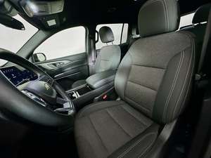 เชฟโรเลต ทราเวิร์ส แอลที ปี 2024 ขับเคลื่อนล้อหน้า พวงมาลัยซ้าย ภายในสีเข้ม เบาะผ้า รถเอสยูวี เกียร์อัตโนมัติ ล้อแม็ก R19 - Product Image 5