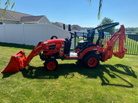 Tracteur utilitaire Kubota BX23S 23HP d'origine |   Tracteur diesel 4x4 pour l'agriculture et tracteur compact pour les projets d'aménagement paysager