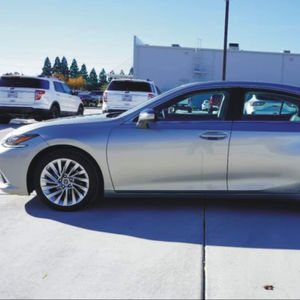 Lexus ES-300h d'occasion 2023, 5 places, conduite à gauche, état parfait, norme Euro IV, garantie 1 an - Product Image 6