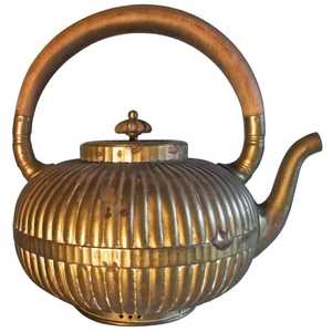 New MetalTea Pot for Serving Tea New Embossed Brass Tea Pot in for Kitchenware Latest Milk Pot New Coffee <b>Kettle</b> in New Style - Product Image 3