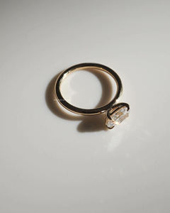 Bague de fiançailles solitaire en diamant de glace pilée de 1.01 ct coupe ovale D couleur Art déco certifiée GRA pour femme - Product Image 3