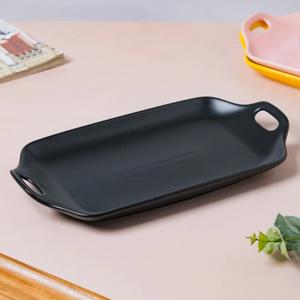 Plateau de service moderne et unique de forme rectangulaire avec poignées de sculpture en lapin pour la maison, l'hôtel et les restaurants avec logo personnalisé - Product Image 5