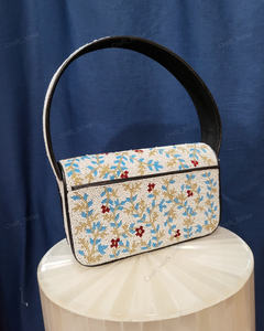 Sac à main indien entièrement artisanal avec poignée supérieure florale perlée, pochette de luxe faite à la main pour femmes, sac à main pour mariage, soirée - Product Image 5