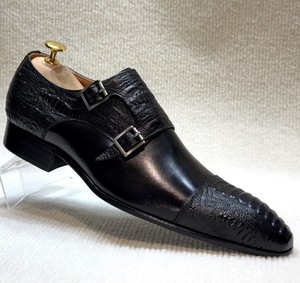 Zapatos con Diseño Retro, Puntera Perforada y Plantilla Acolchada, Zapatos de Vestir para Hombre, Zapatos de Moda Masculinos - Product Image 1