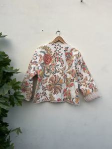 Taille libre fait à la main Vintage coton Kantha matelassé Blazers pour femmes cousu à la main Hippie longs manteaux de fourrure vestes courtes pour l'automne - Product Image 4