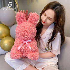 Composizione Floreale Artigianale a Forma di Coniglio con Rose 25x25x17cm, Bouquet per San Valentino in Schiuma PE, Fiori Finti Stampati in 3D, Realizzati a Mano - Product Image 5