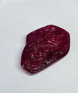 Talla de Rubí Natural de 40x27 mm, 108.71 Quilates, para la Elaboración de Joyas - Product Image 1