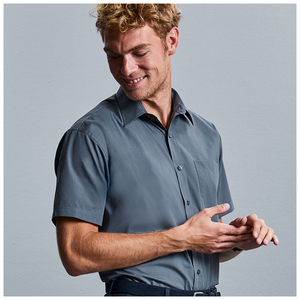 Chemise boutonnée Oxford polyvalente pour homme, en coton respirant, style urbain, infroissable, personnalisable avec logo OEM, idéale pour l'été - Product Image 6