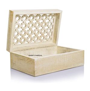 Boîte à souvenirs en treillis en bois blanchi à la chaux polie avec couvercle à charnière Boîte de décoration de rangement de bijoux en bois - Product Image 1