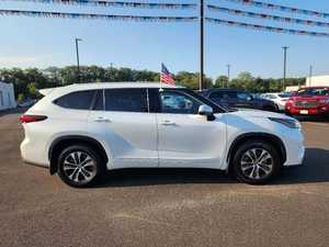 2024 para Highlander XLE AWD con motor turbo, volante a la izquierda, asientos de cuero, bajo kilometraje, precio en stock, listo para envío - Product Image 4