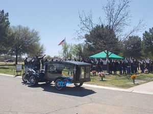 Vente chaude corbillard de remorquage de traction à essieu unique moderne remorque de corbillard remorqué entraîneur de corbillard remorqué à vendre - Product Image 2