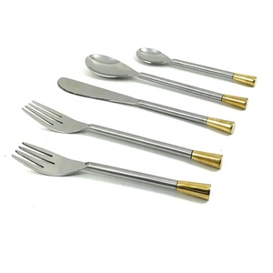 Ensemble de couverts en acier inoxydable, design torsadé plaqué argent, design de vaisselle de mariage, best-seller - Product Image 2