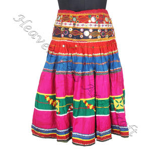 Jupes Banjara Vintage Brodées Ethniques Bohèmes Belle Jupe Kutchi Vintage Brodé à la Main et Miroirs - Product Image 6