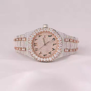 Montre pour hommes personnalisée deux tons rose et blanc avec mouvement à quartz et cadran arabe en moissanite - Product Image 1