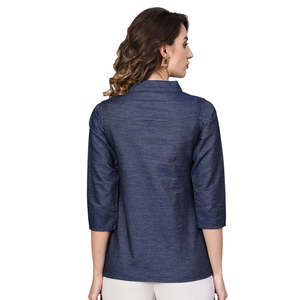 Hauts en denim bleu régulier pour femmes - Product Image 3